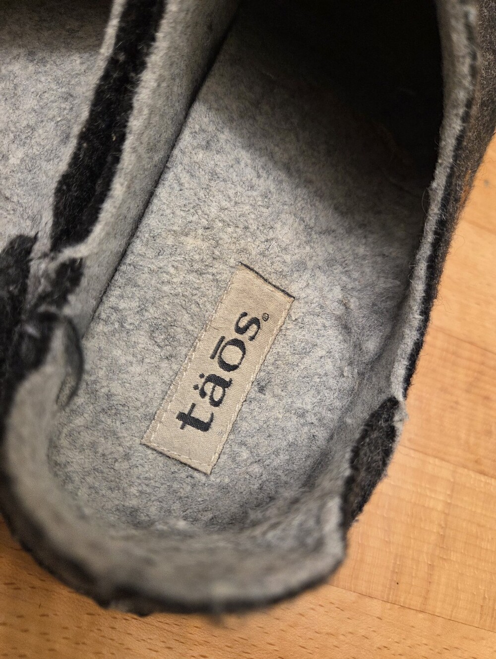 Taos Footwear Charcoal Wool Convertawool Convertible Clog Slippers  Womens Sz 41 - Picture 5 of 8